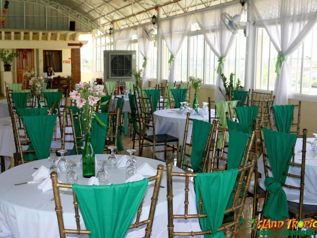 Island Tropic Hotel And Restaurant Alaminos Esterno foto