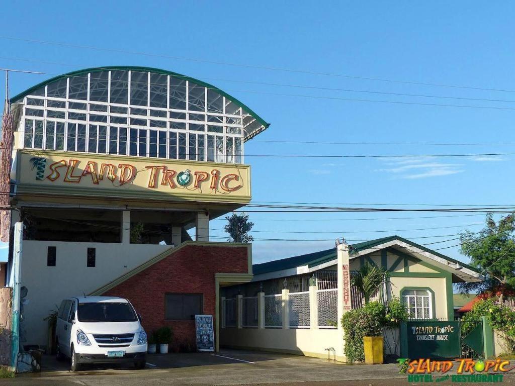 Island Tropic Hotel And Restaurant Alaminos Esterno foto