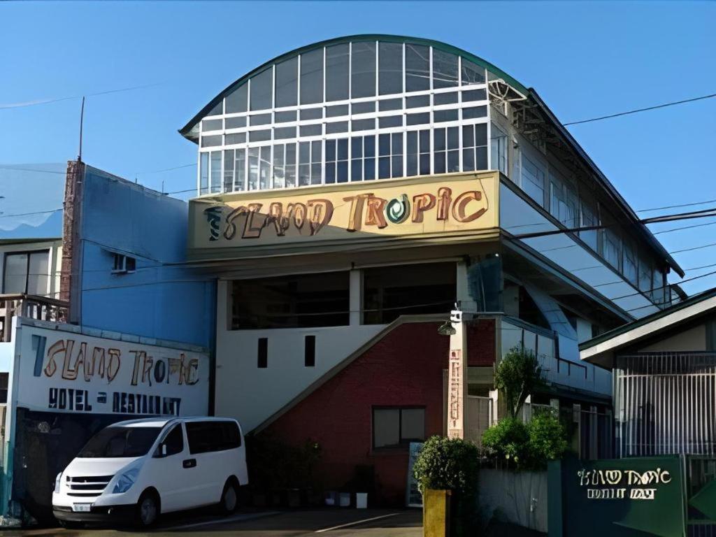 Island Tropic Hotel And Restaurant Alaminos Esterno foto