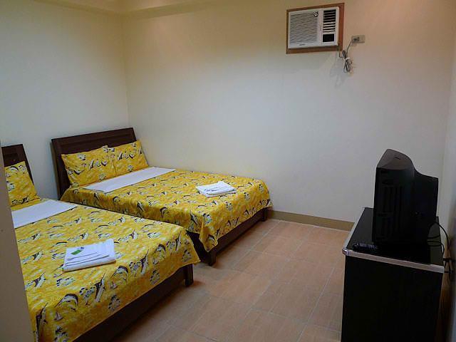 Island Tropic Hotel And Restaurant Alaminos Esterno foto